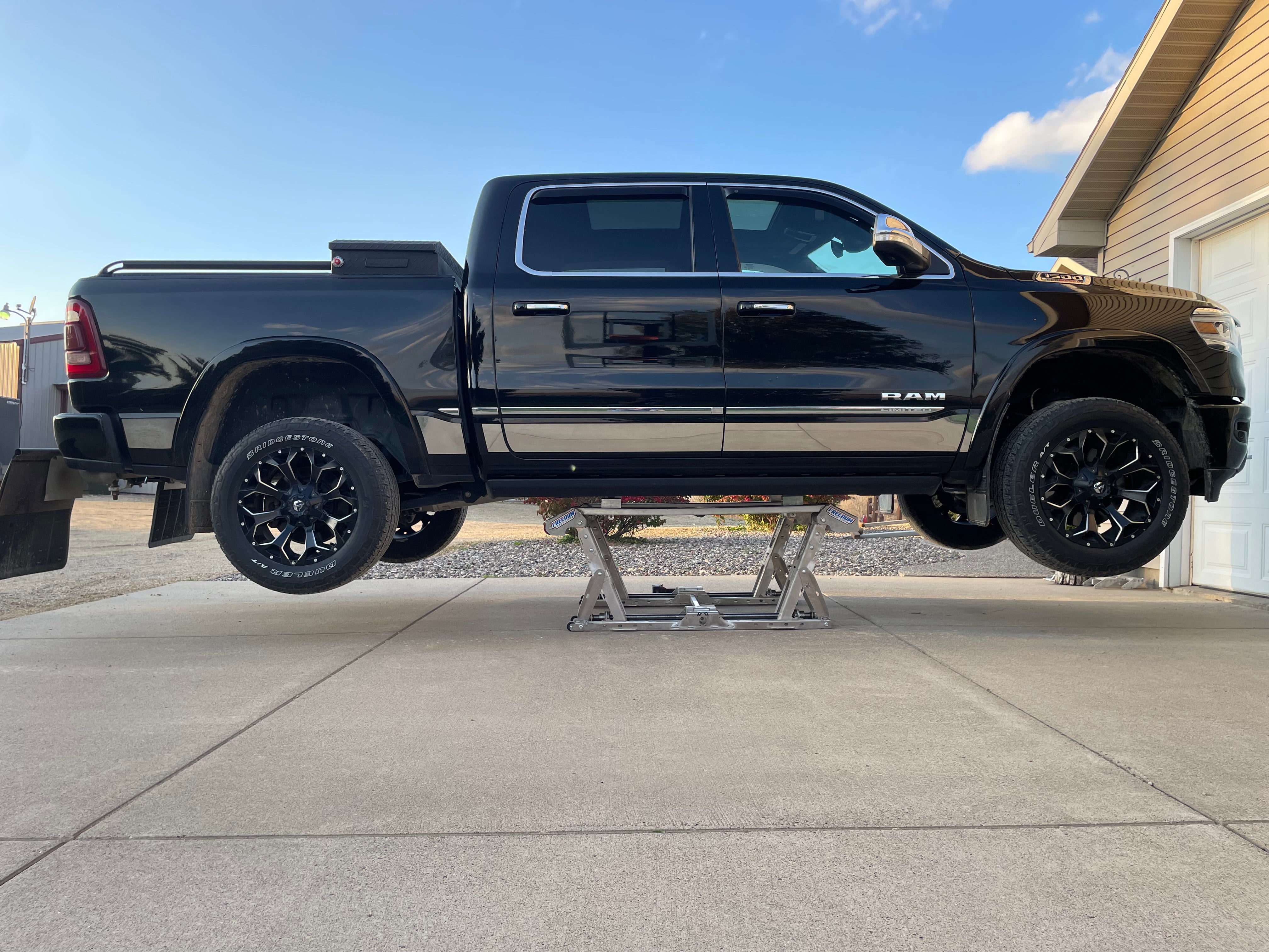 Full Truck Lift 5000