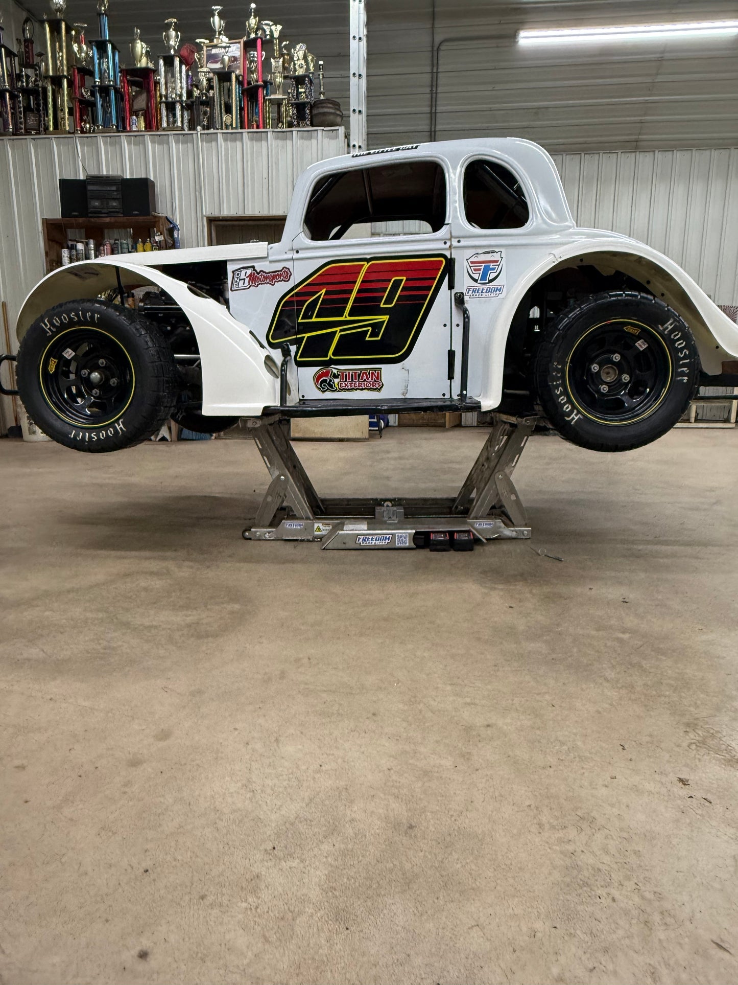 Legend Car Lift 1600